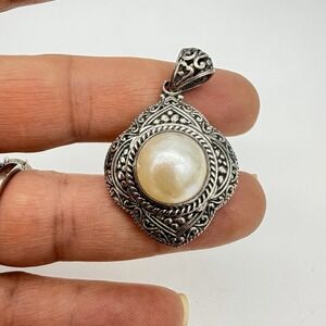 Bali Legacy White Mabe Pearl Pendant Sterling Silver 925